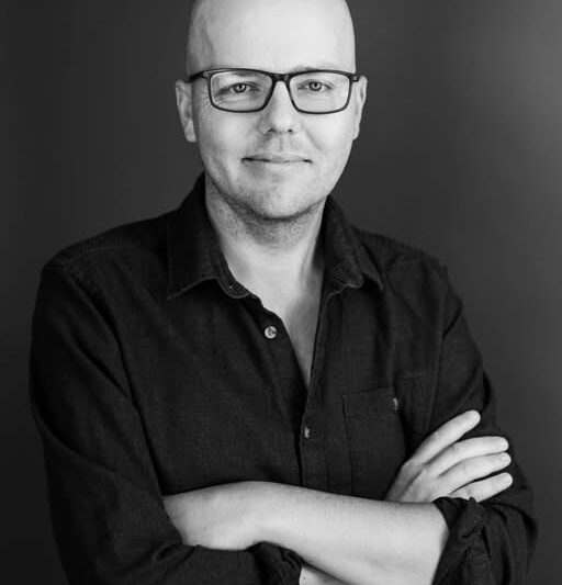 Matthew Macinnis Prince Edward Island, CA Obituary: True Light Of The Canadian Theatre Has Died